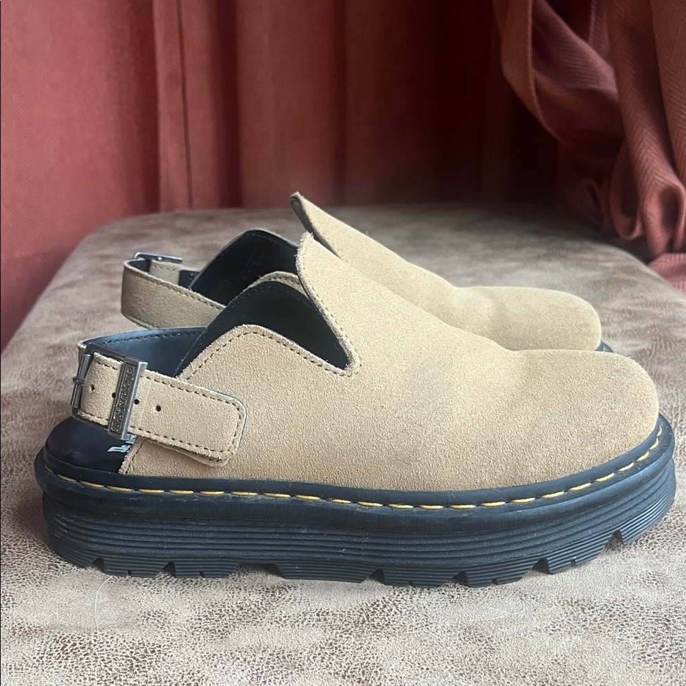 Dr. Martens Zebzag Platform Tan Suede Slip-On Clogs with Buckle sz 9
